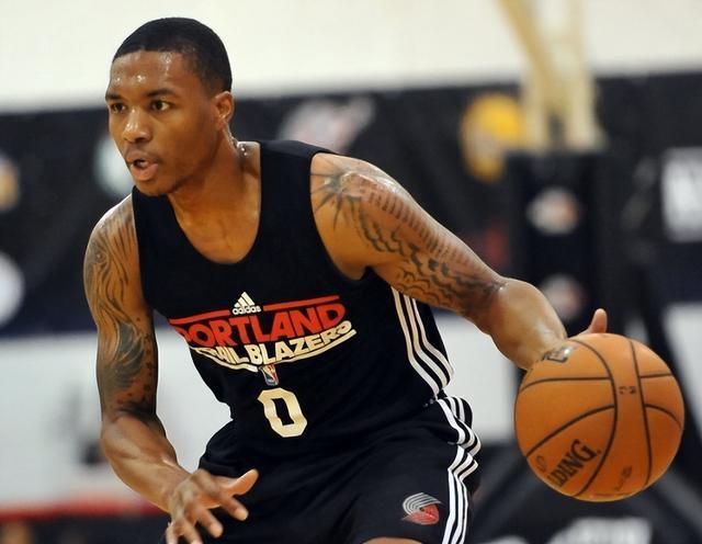 中展现出了 中展现出了